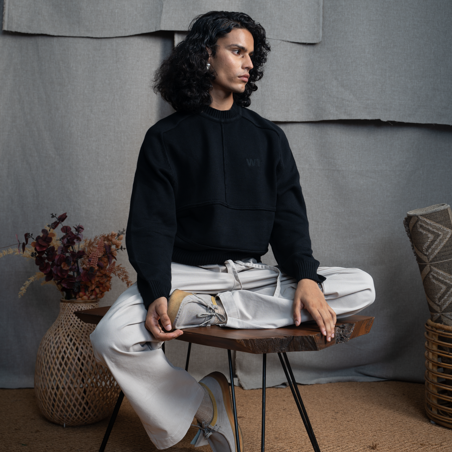 KNITTED CREW NECK JUMPER
