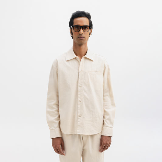 COTTON SPREAD COLLAR SHIRT