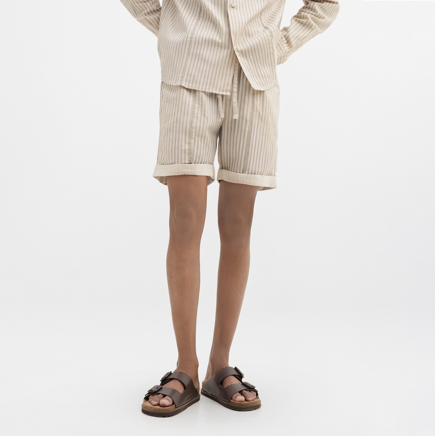 ROLLED-UP HEM SHORTS