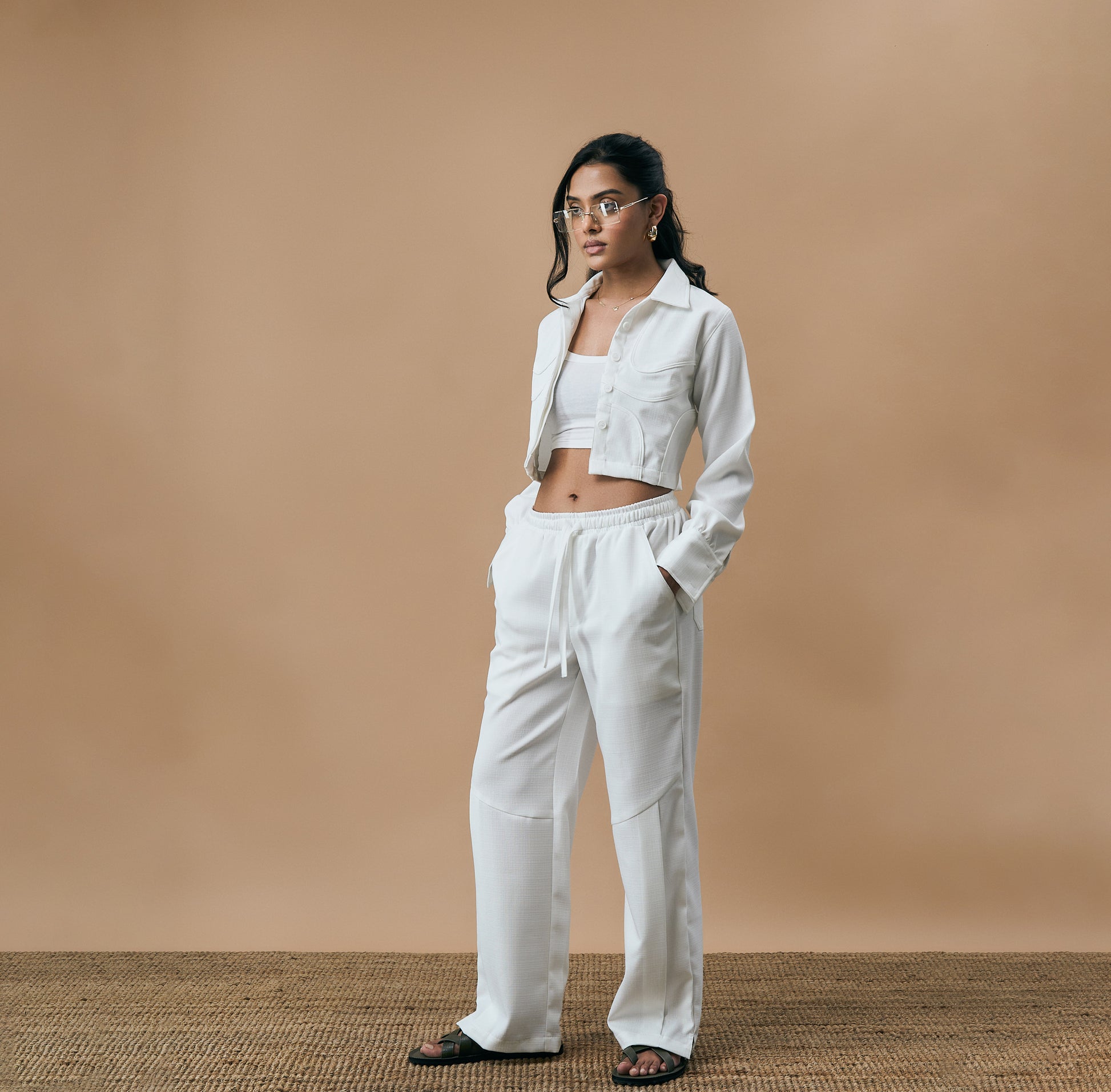 PLEATED ARCH CUT PANTS- PEARL WHITE