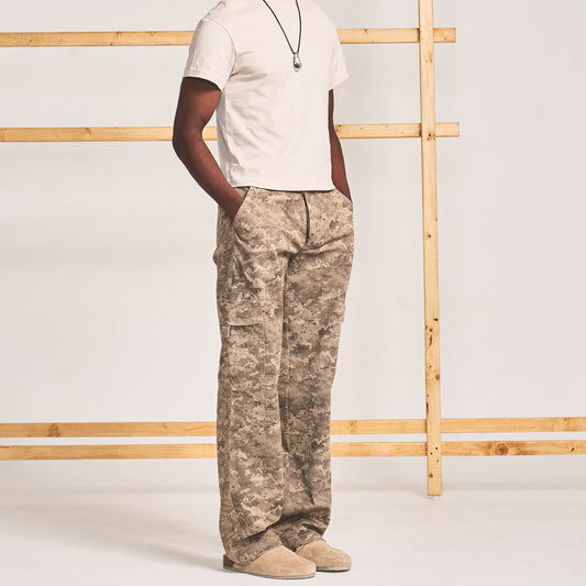 STRAIGHT LEG CARGO PANTS