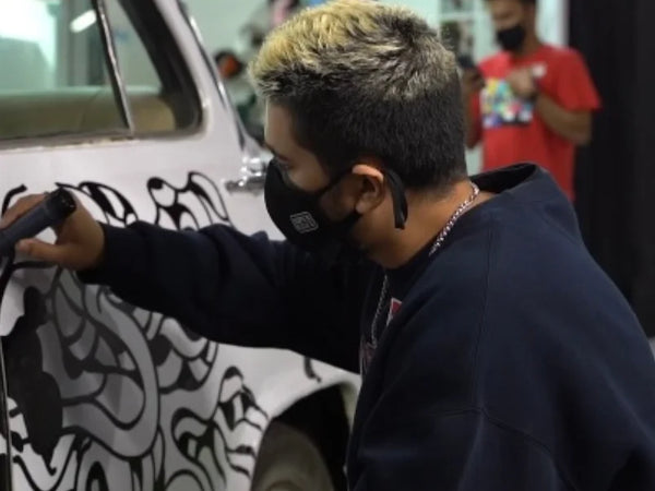 When the Brand Stepped Back: Warping Theories as a Living Canvas Subheader: Warping Theories × Santanu Hazarika, 2021