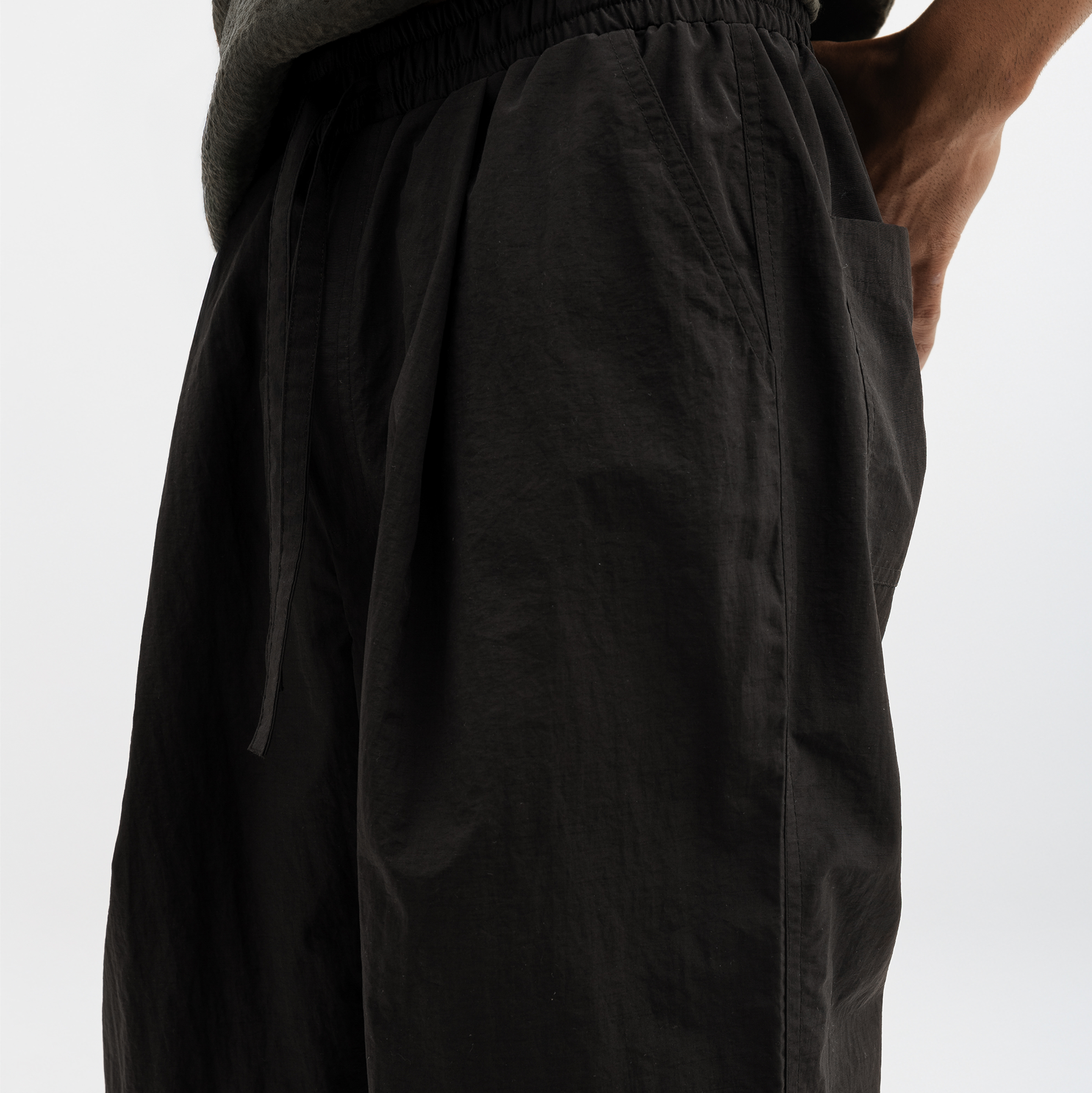 WIDE LEG NYLON PANTS - BLACK