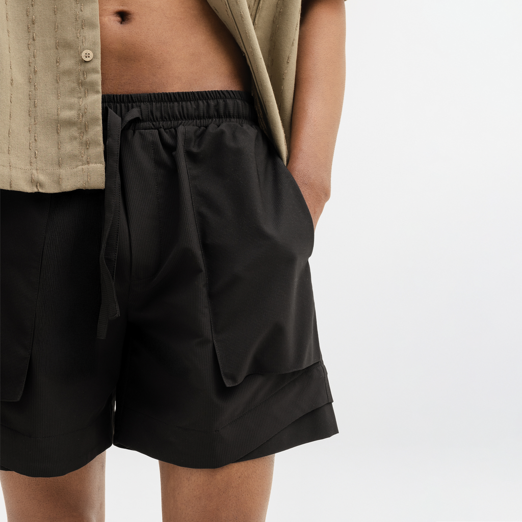 NYLON SHORTS - BLACK