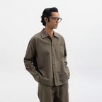 COTTON SPREAD COLLAR SHIRT - OLIVE
