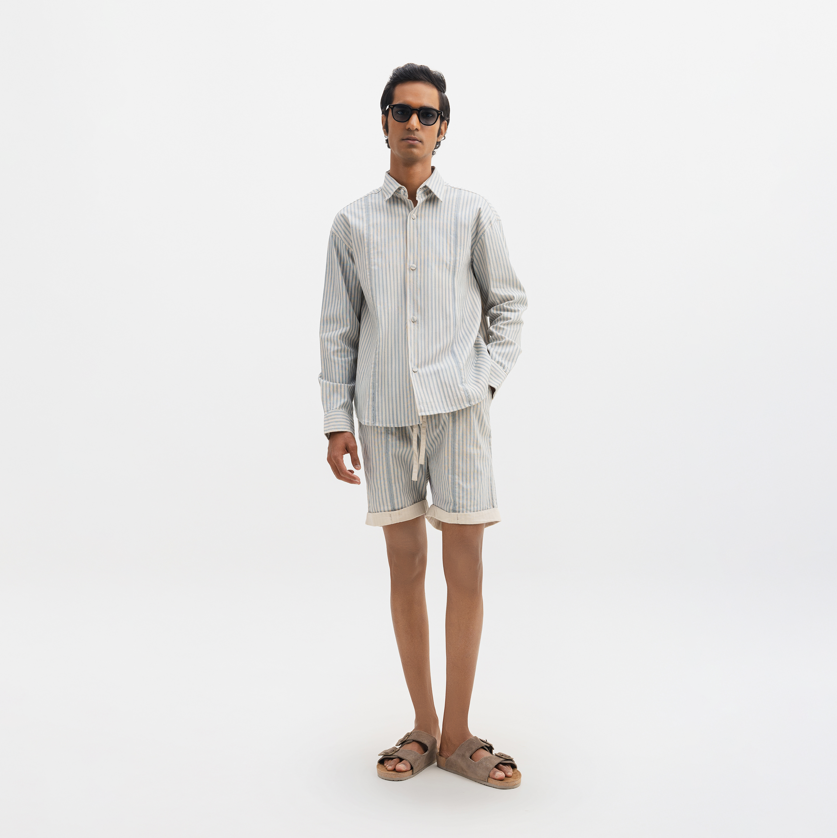 ROLLED-UP HEM SHORTS - AQUA