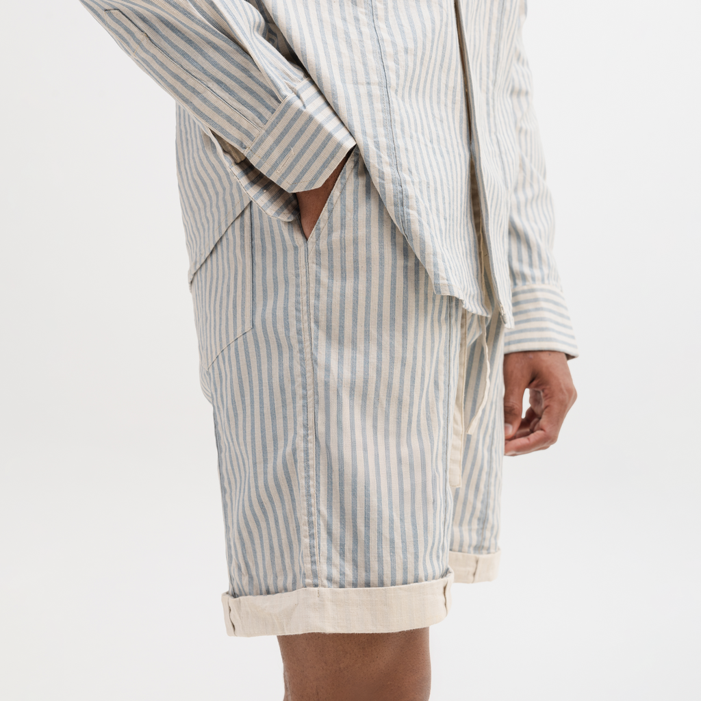 ROLLED-UP HEM SHORTS - AQUA