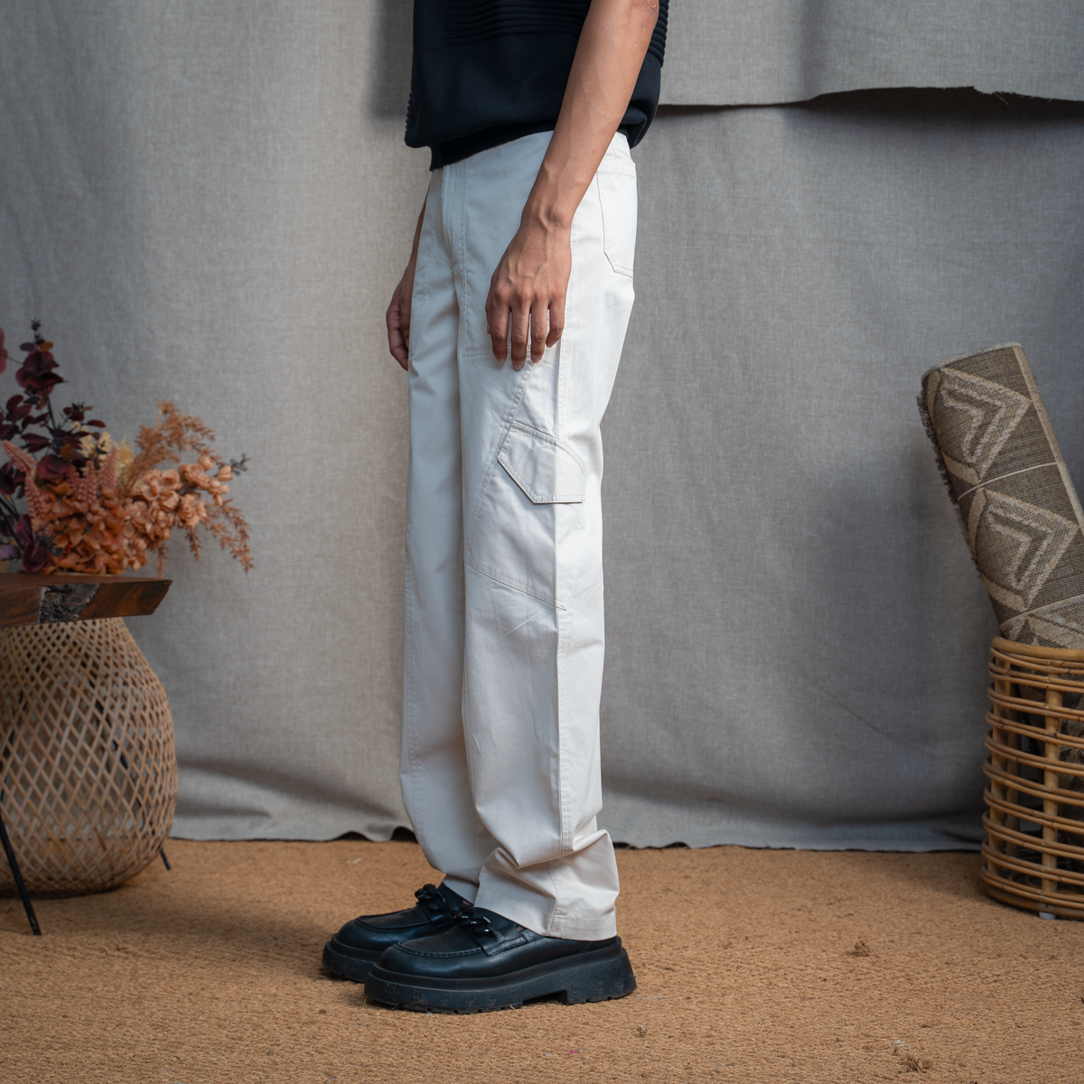 INSET CARGO PANTS - LIGHT BUTTERCREAM