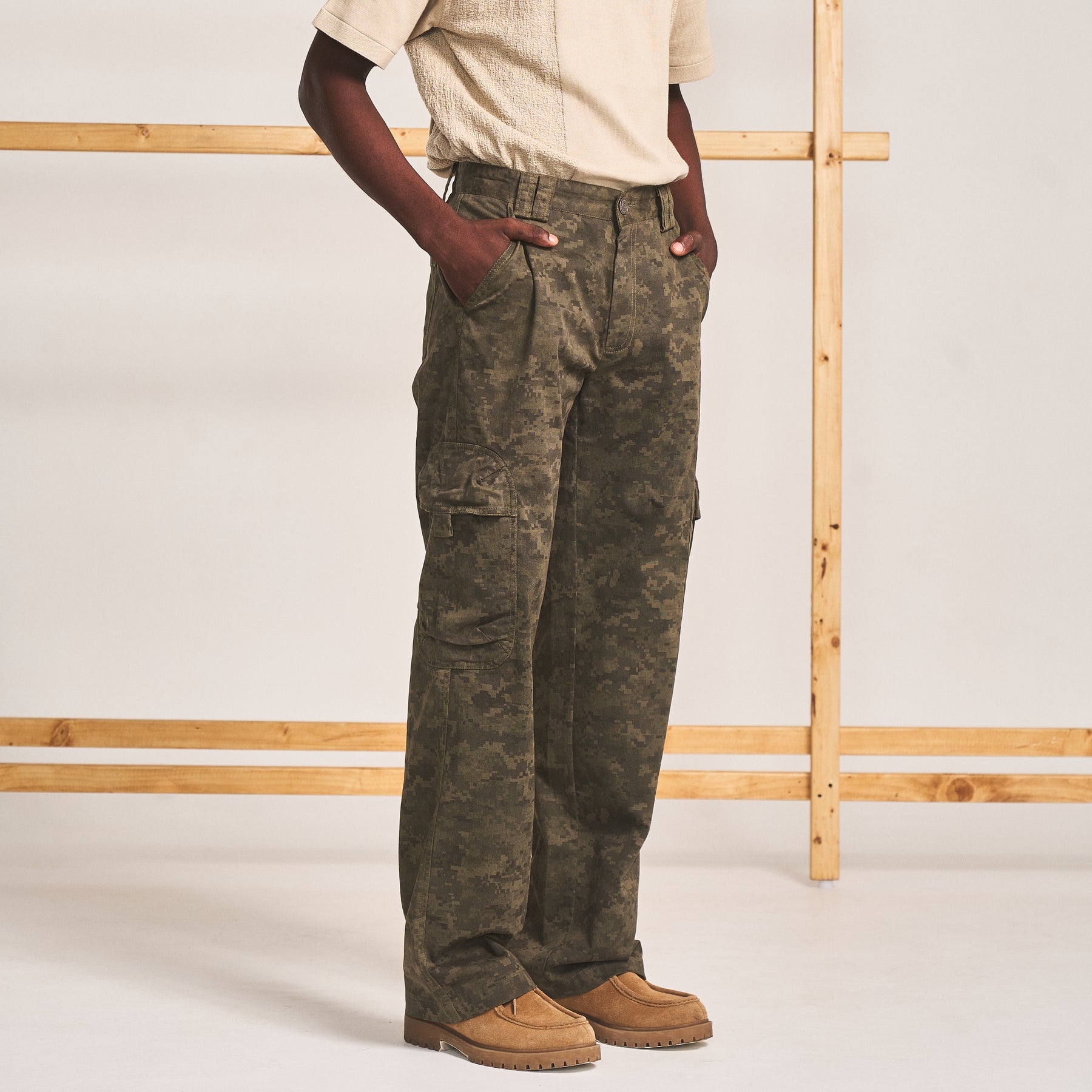 STRAIGHT LEG CARGO PANTS- CAMO GREEN