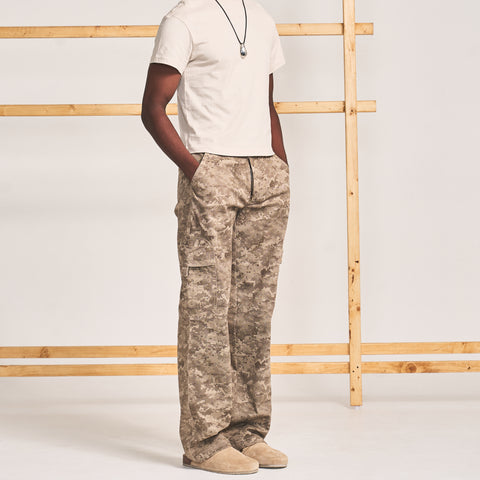 STRAIGHT LEG CARGO PANTS- CAMO BROWN