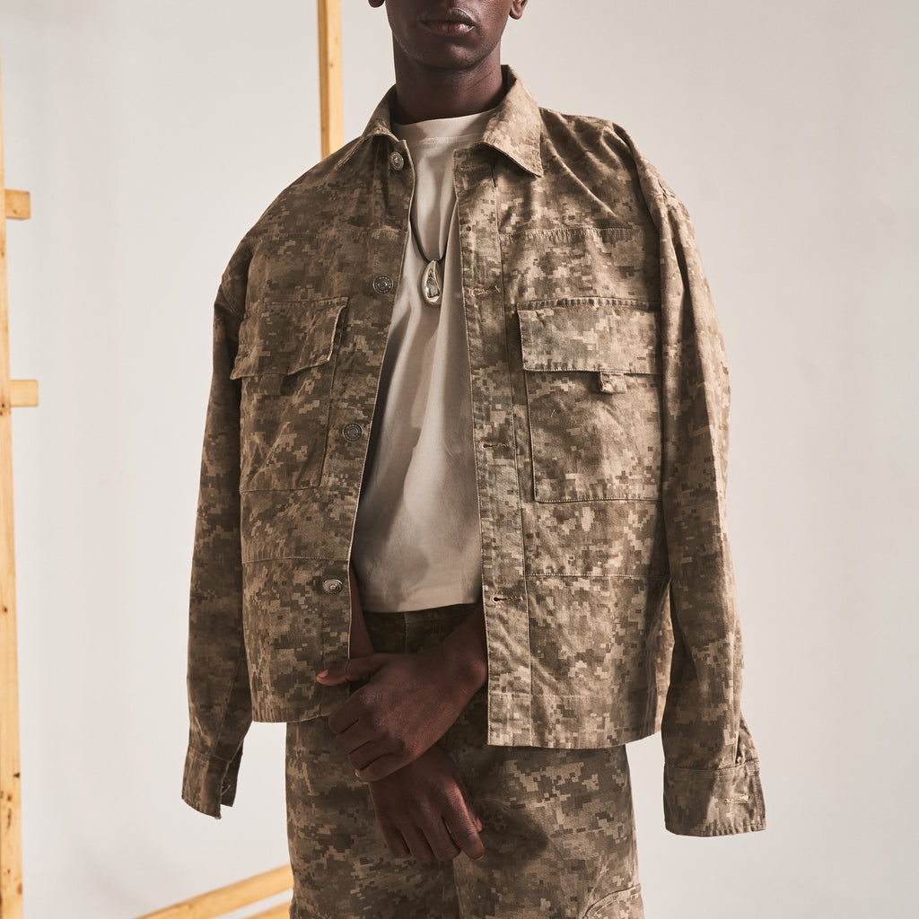 SPREAD COLLAR SHIRT JACKET - CAMO BROWN