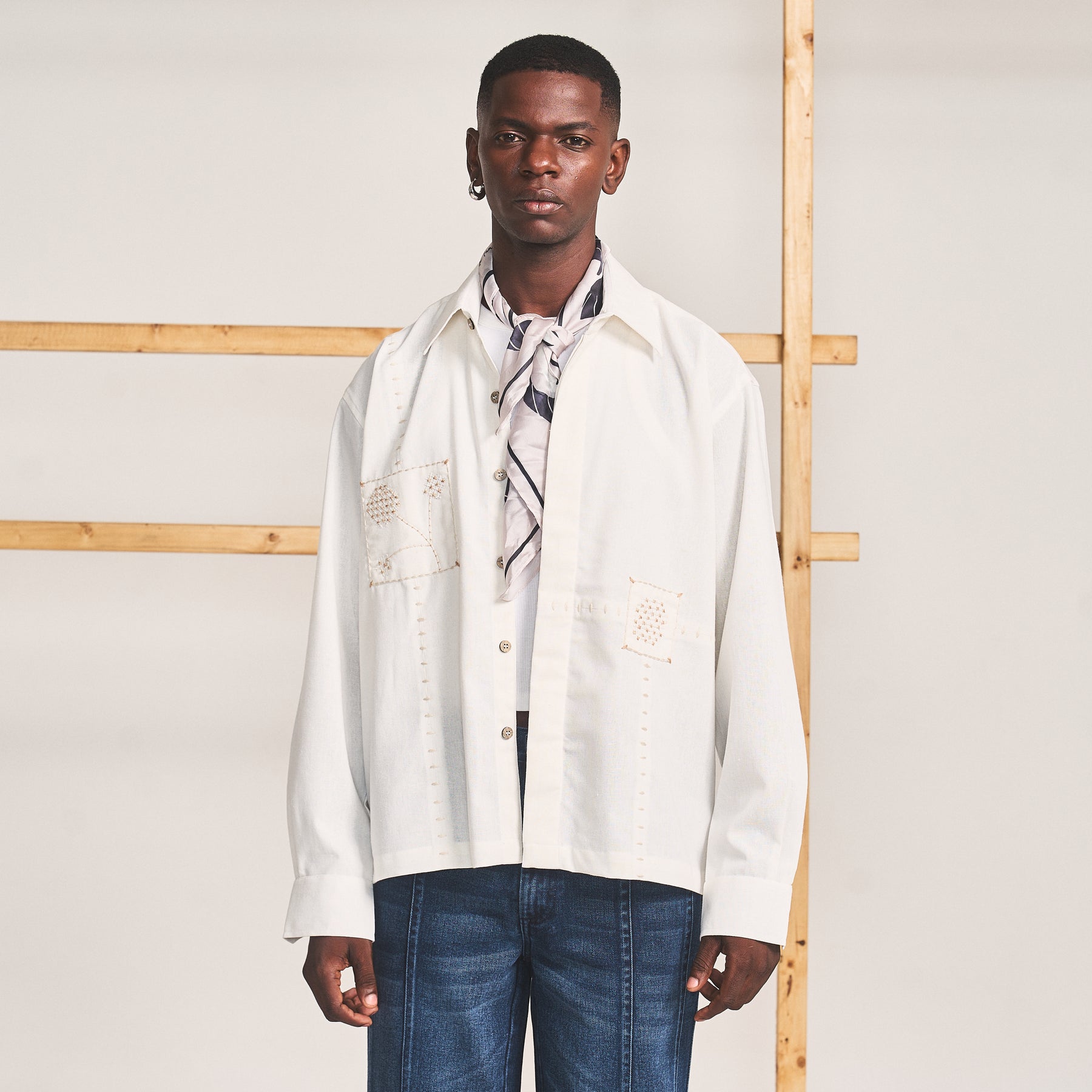 COUCHED FLORAL SHIRT- VANILLA