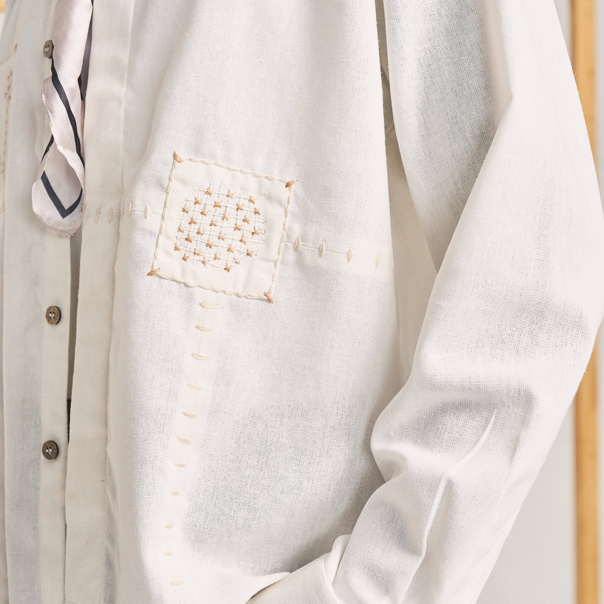 COUCHED FLORAL SHIRT - VANILLA