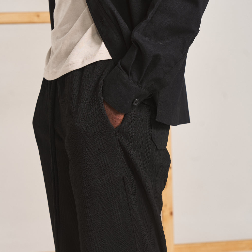 CABLE KNIT TROUSERS - SPACE BLACK