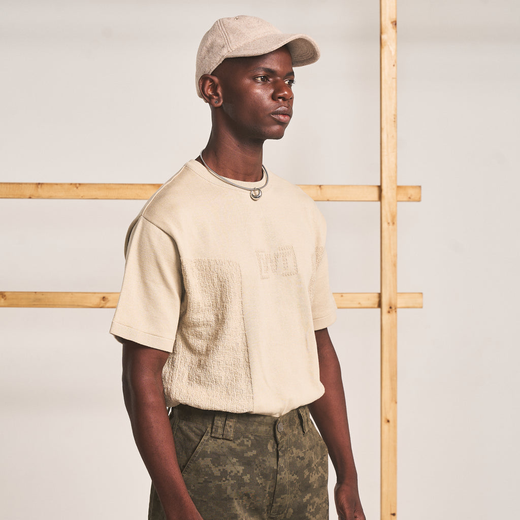 TEXTURED KNIT T-SHIRT - SANDSTONE