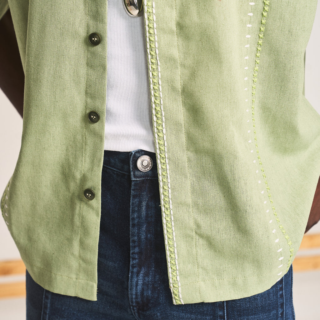 RUNNING CROSS STITCH SHIRT - PISTACHIO