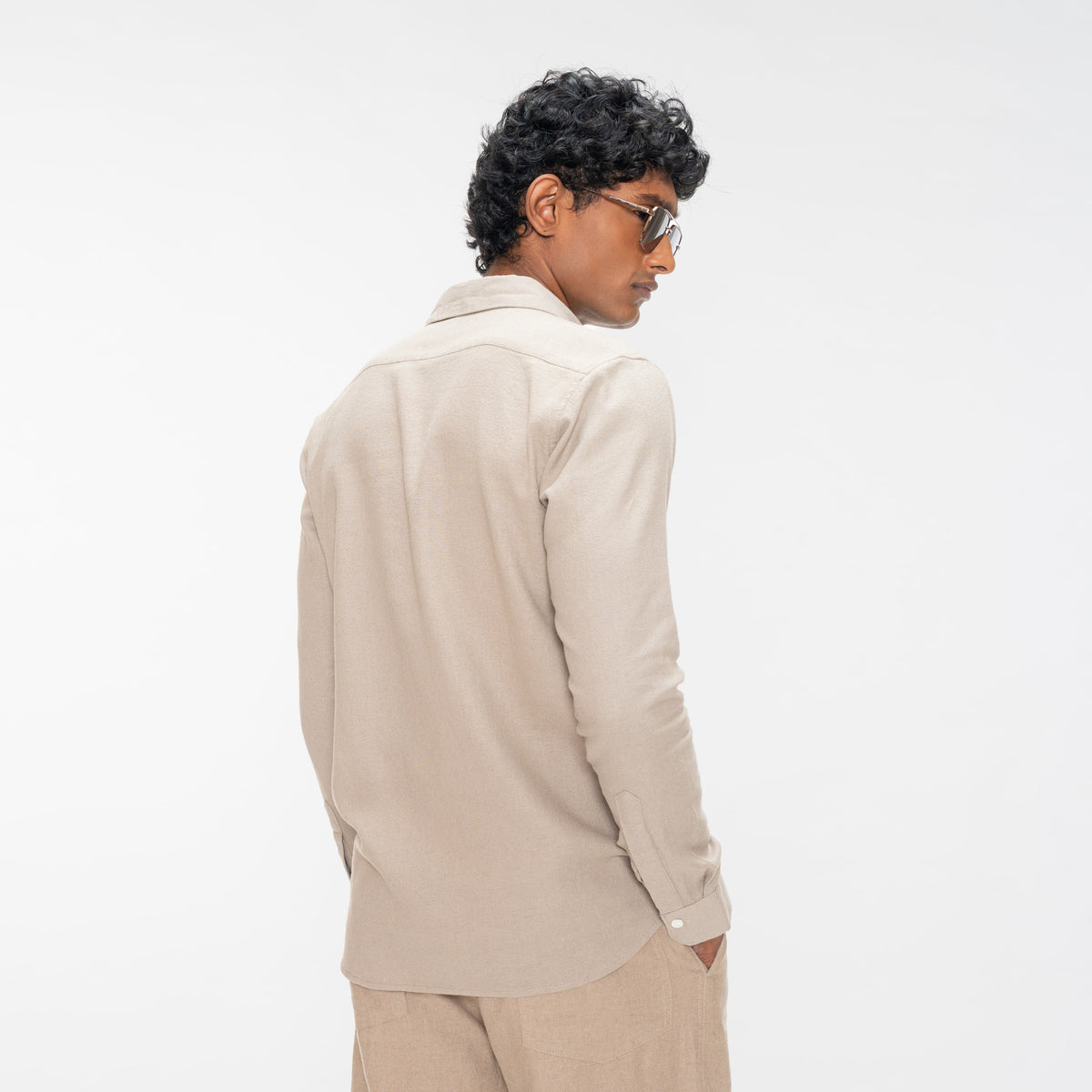 TEXTURED QUARTER PLACKET SHIRT - LIGHT BROWN