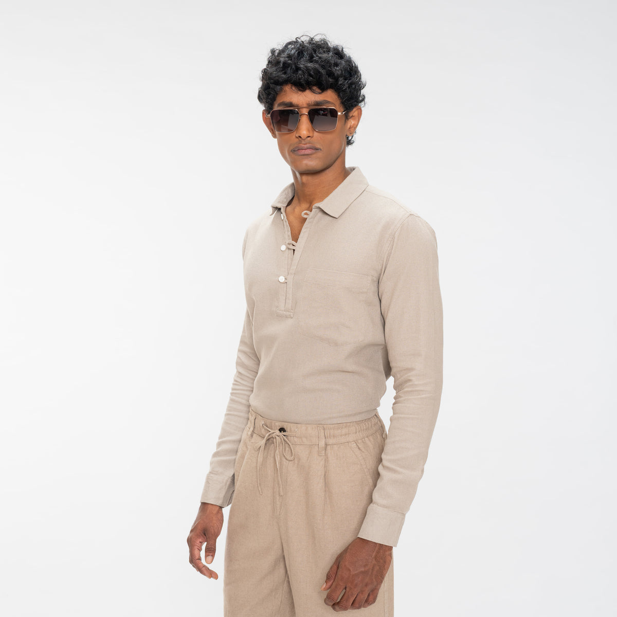 TEXTURED QUARTER PLACKET SHIRT - LIGHT BROWN