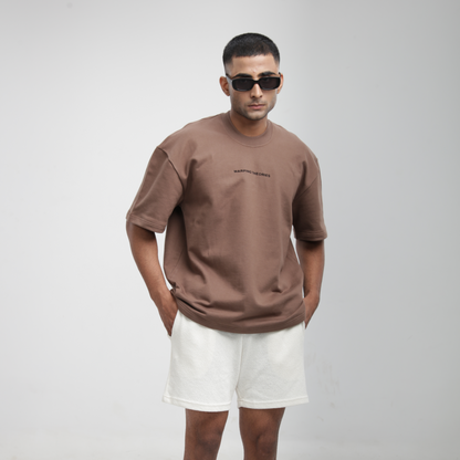 spring summer fashion, WT LOGO, WT print logo front, basic tshirt, model, lookbook, styling inspiration, 100% cotton, mens tshirts, women style, womenswear, paired with shorts, easy fit, relaxed fir, people also ask