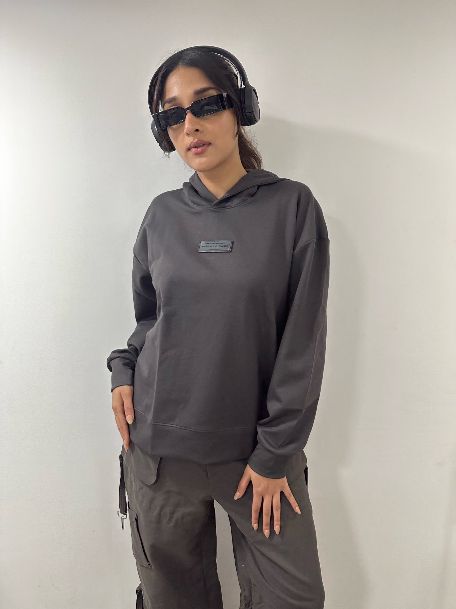 WT BOX - FIT HOODIE - LAVA GREY