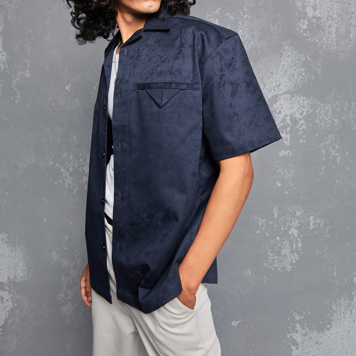 SHIRT, Jacquard shirt, abstract tonal pattern, welt pocket, fixed pleated pocket square, one piece Cuban style collar, slit at the bottom of the side seam. UNISEX, RELAXED FIT, SIZE AVAILABLE S TO XXL, PLUS SIZE CLOTHING, SHIRT, JACQUARD, POLO SHIRTS,SHIRT DESIGN, SHIRT PATTERN, SHIRT SIZING, SHIRTS FOR MEN, SHIRTS FOR GIRLS, SHIRT DESIGN FOR MEN, SHIRT DESIGN FOR GIRLS, SHIRT FOR WOMEN, SHIRT SIZE CHART, JACQUARD SHIRT DESIGNS 2021, JACQUARD SHIRT LIMELIGHT, people also ask