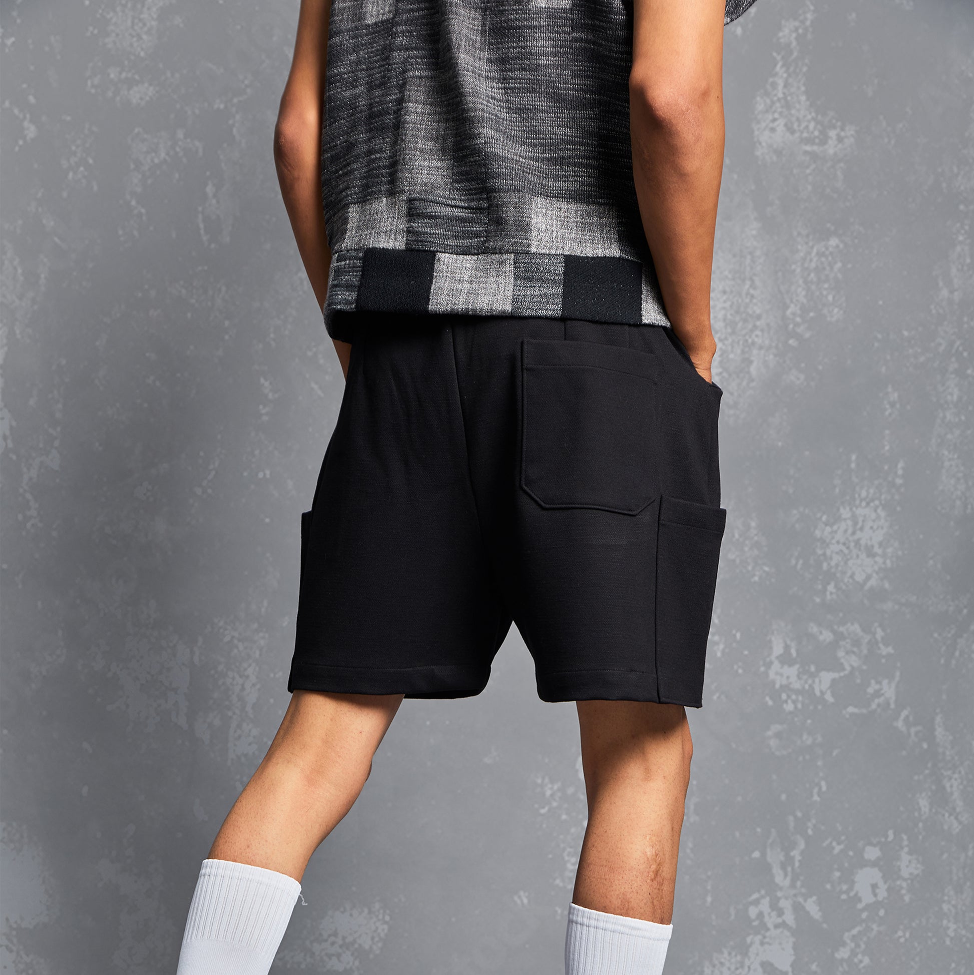 everyday casual, casual shorts, black colour, jacquard, pocket details, knit, 100% textured polyester, 380 gsm, people also ask